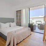 דירה Sofia Luxury - Premium With Pool & Bbq, Rooftop Terrace, 5 Min To Sea פאפוס