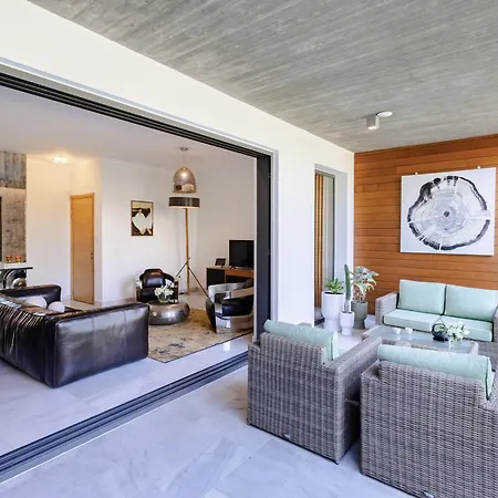 Sofia Luxury - Premium With Pool & Bbq, Rooftop Terrace, 5 Min To Sea * Paphos