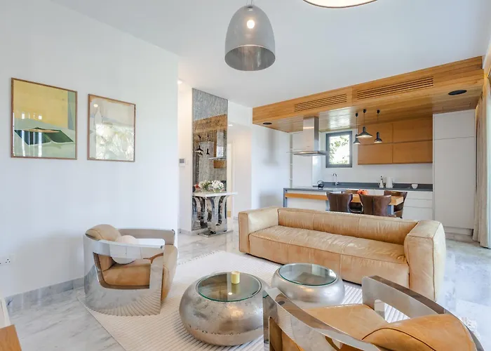 Sofia Luxury - Premium With Pool & Bbq, Rooftop Terrace, 5 Min To Sea Lägenhet Paphos