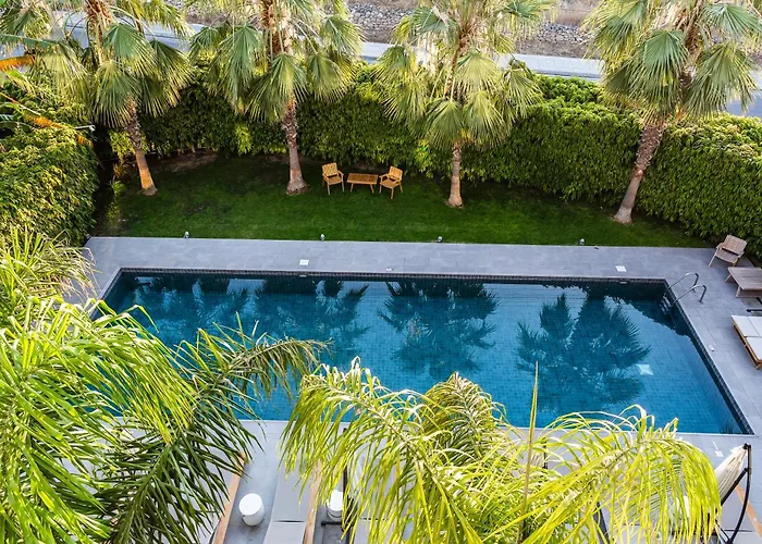 Sofia Luxury - Premium With Pool & Bbq, Rooftop Terrace, 5 Min To Sea