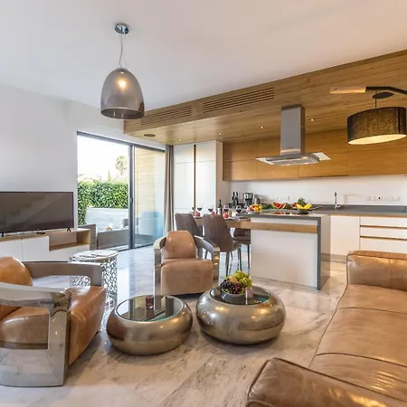 Apartament Sofia Luxury - Premium With Pool & Bbq, Rooftop Terrace, 5 Min To Sea Paphos