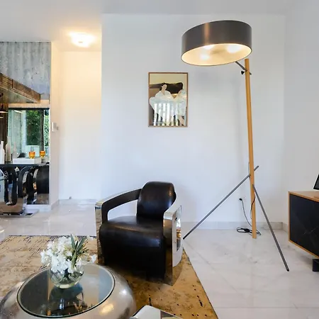 Sofia Luxury - Premium With Pool & Bbq, Rooftop Terrace, 5 Min To Sea Lägenhet *