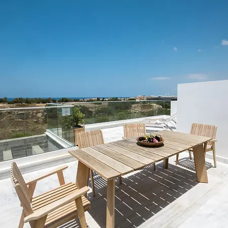 Appartement Sofia Luxury - Premium With Pool & Bbq, Rooftop Terrace, 5 Min To Sea