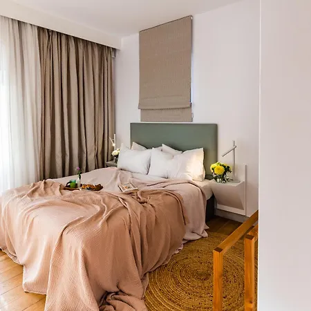 Sofia Luxury - Premium With Pool & Bbq, Rooftop Terrace, 5 Min To Sea Paphos