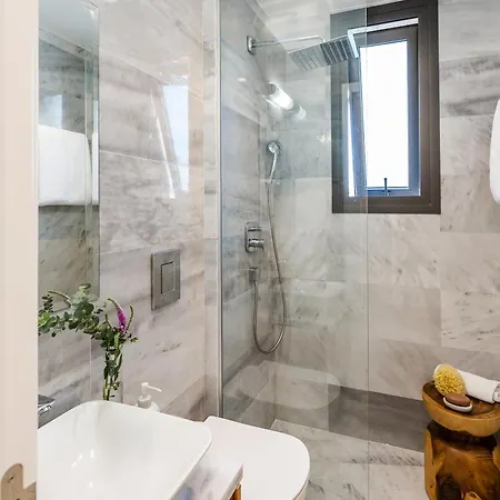 Sofia Luxury - Premium With Pool & Bbq, Rooftop Terrace, 5 Min To Sea Appartement