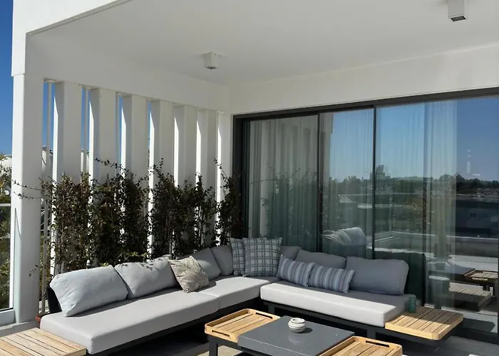 Sofia Luxury - Premium With Pool & Bbq, Rooftop Terrace, 5 Min To Sea * بافوس