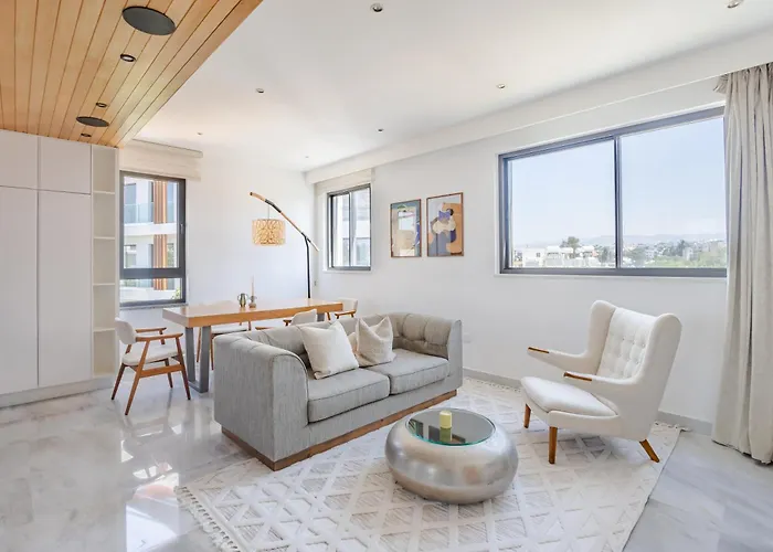 Sofia Luxury - Premium With Pool & Bbq, Rooftop Terrace, 5 Min To Sea * بافوس