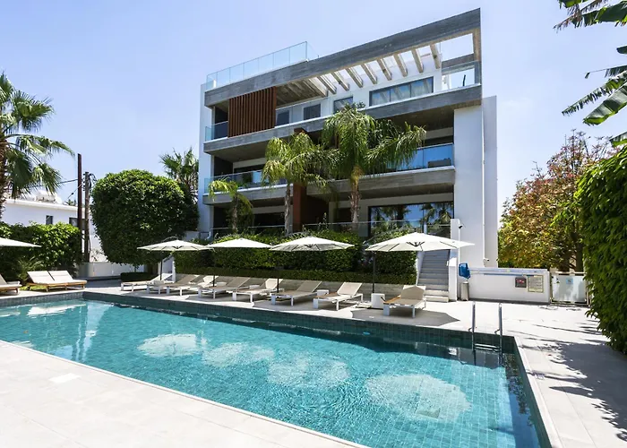 Sofia Luxury - Premium With Pool & Bbq, Rooftop Terrace, 5 Min To Sea * Paphos