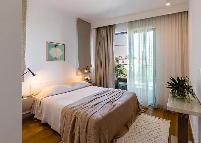 Sofia Luxury - Premium With Pool & Bbq, Rooftop Terrace, 5 Min To Sea *