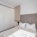 Apartment Sofia Luxury - Premium With Pool & Bbq, Rooftop Terrace, 5 Min To Sea