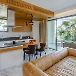 Sofia Luxury - Premium With Pool & Bbq, Rooftop Terrace, 5 Min To Sea Paphos