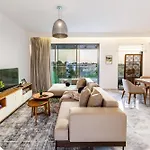 Sofia Luxury - Premium With Pool & Bbq, Rooftop Terrace, 5 Min To Sea Apartment