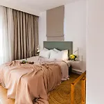 Sofia Luxury - Premium With Pool & Bbq, Rooftop Terrace, 5 Min To Sea Paphos