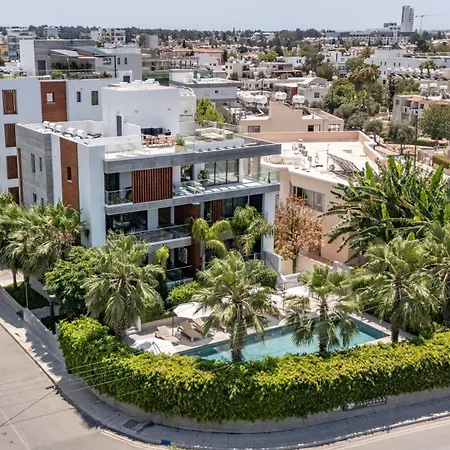 Sofia Luxury - Premium With Pool & Bbq, Rooftop Terrace, 5 Min To Sea Paphos