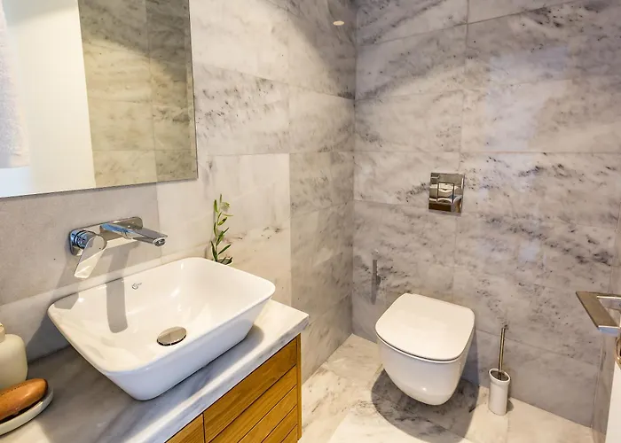 Sofia Luxury - Premium With Pool & Bbq, Rooftop Terrace, 5 Min To Sea