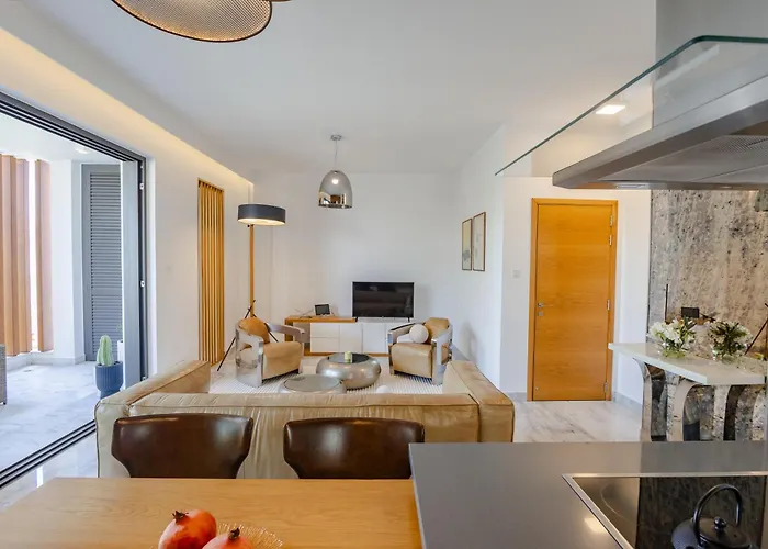 Sofia Luxury - Premium With Pool & Bbq, Rooftop Terrace, 5 Min To Sea Lägenhet *