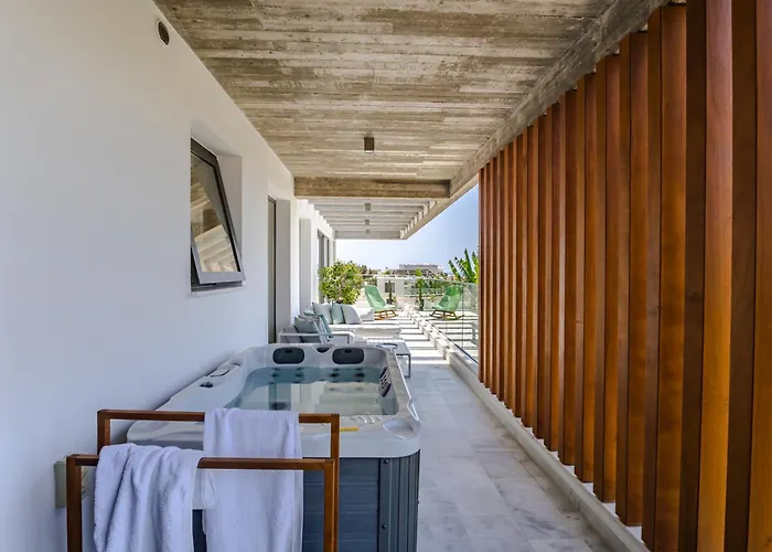 Sofia Luxury - Premium With Pool & Bbq, Rooftop Terrace, 5 Min To Sea Pafos