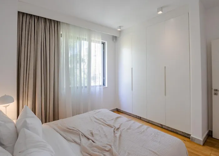 Sofia Luxury - Premium With Pool & Bbq, Rooftop Terrace, 5 Min To Sea *