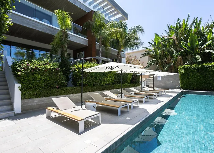 Apartament Sofia Luxury - Premium With Pool & Bbq, Rooftop Terrace, 5 Min To Sea Pafos