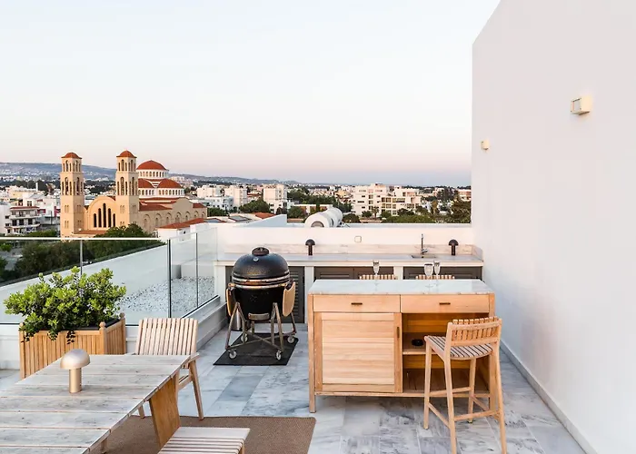 Apartament Sofia Luxury - Premium With Pool & Bbq, Rooftop Terrace, 5 Min To Sea Pafos