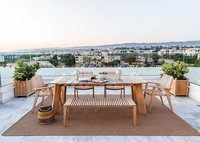 Sofia Luxury - Premium With Pool & Bbq, Rooftop Terrace, 5 Min To Sea * Paphos